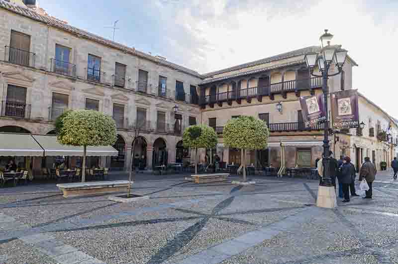 Ciudad Real - Villanueva de los Infantes 06 - plaza Mayor.jpg